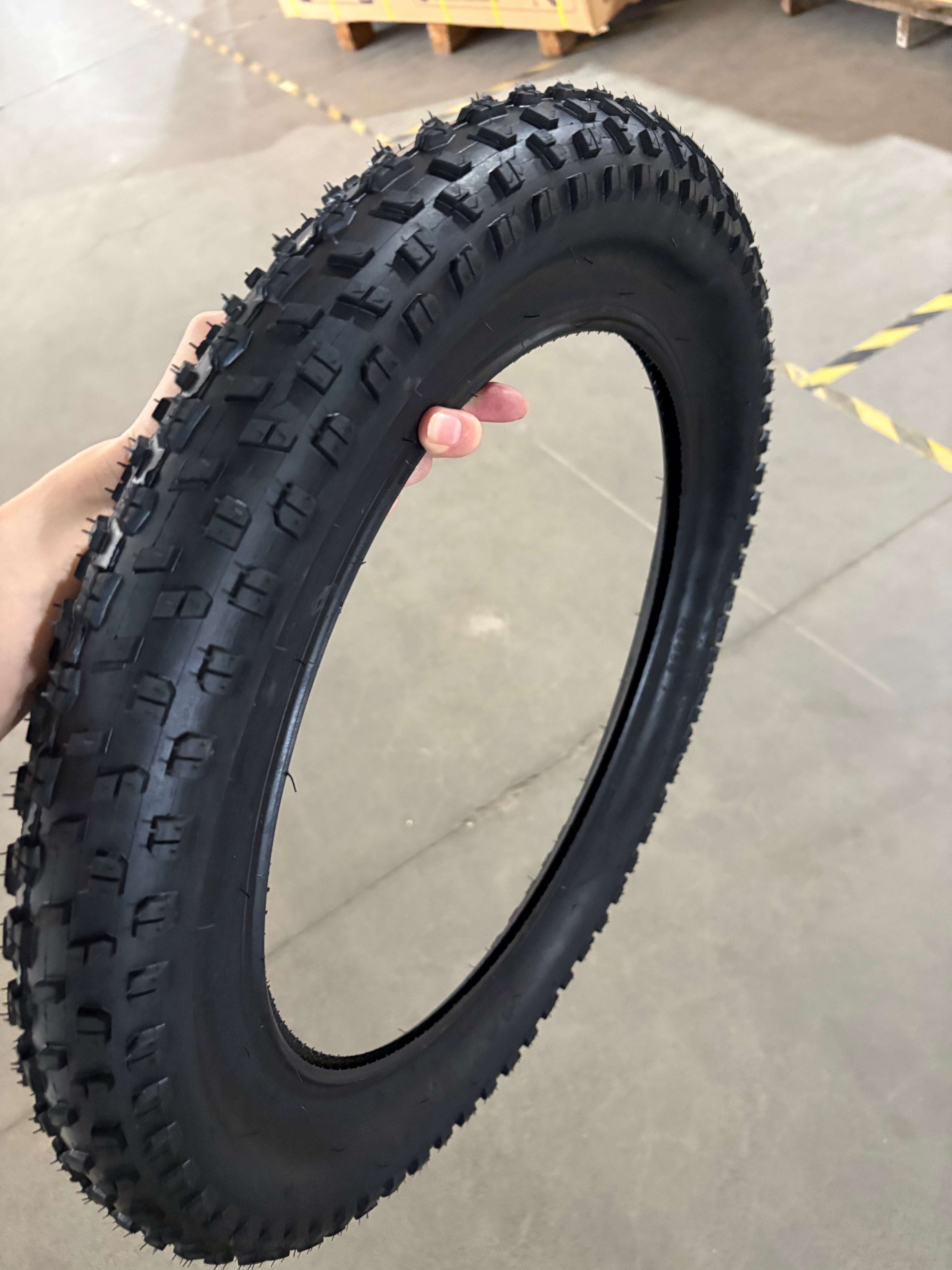 Likebike um1 (formerly u12)20*4.0 tire